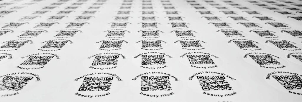 PVC etikete - samolepljive, kolor, otporne na alkohol i grebanje