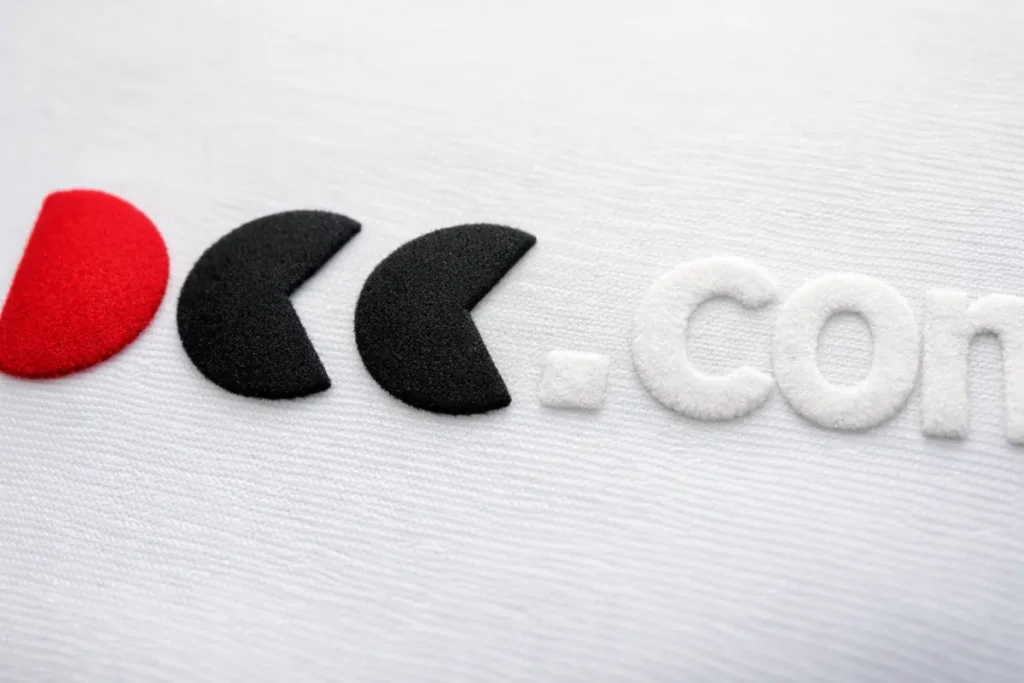 Preslikači za tekstil od plišanog floka na T-shirt majici